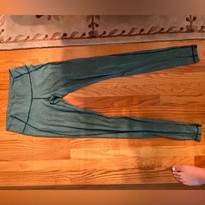 28” lululemon leggings
